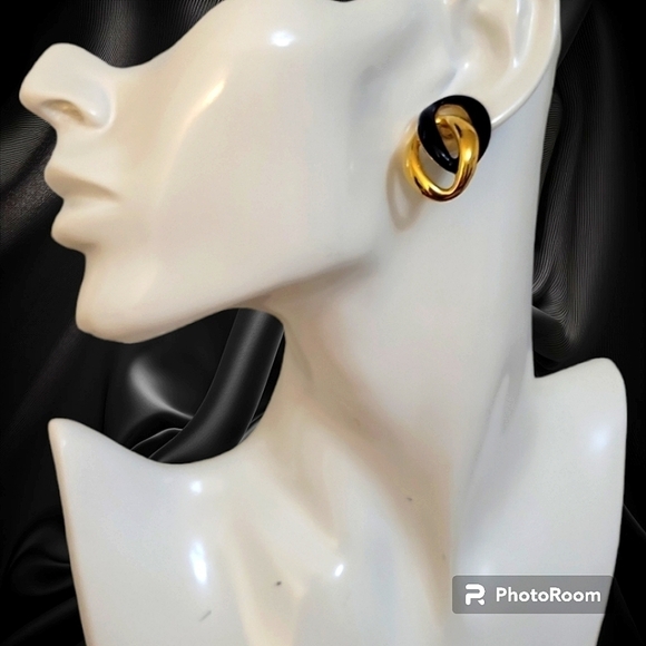 VTG NAPIER 1980s Navy Blue Enamel Interlocking Oval Baddie Post Earrings - Picture 1 of 6